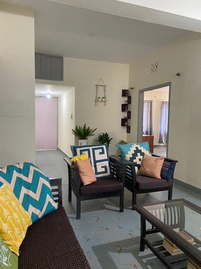 Maria'S Homestay Siliguri Exteriör bild